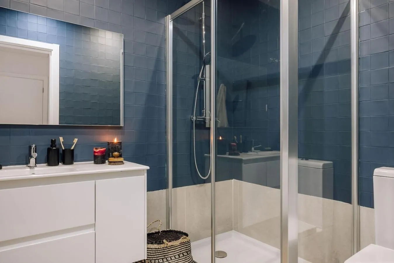 Ammar - 2 Bedrooms In Principe Real Lisbon Apartment